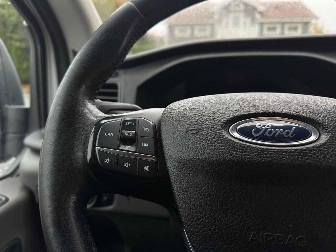 Ford Transit 350 Kombi, bild 13 av 22