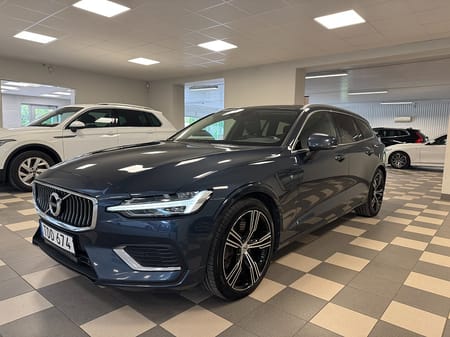 Volvo V60 Recharge T6 AWD Inscription Helskinn B-Kamera Drag