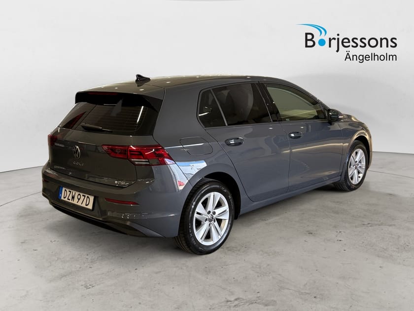 Bild 3 av Volkswagen Golf 1.0 eTSI 110 HK DSG