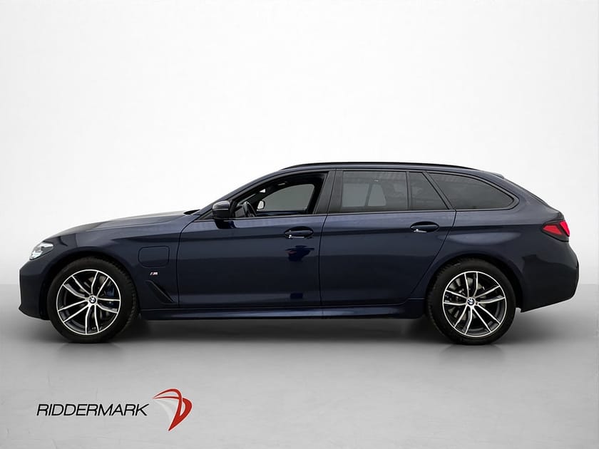 Bild 5 av BMW 530e xDrive Touring M Sport Läder Panorama Kamera CarPlay