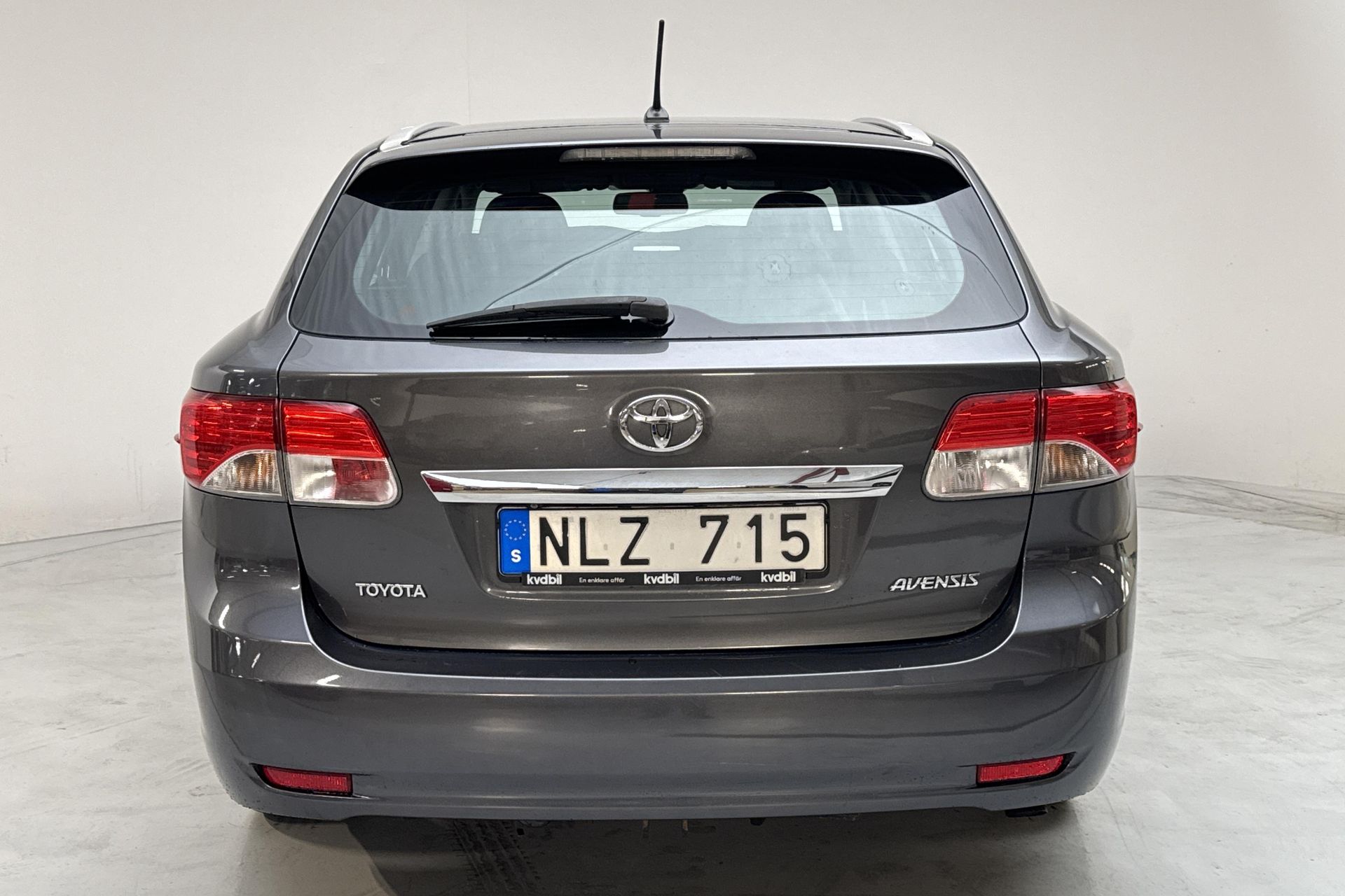 Toyota Avensis Kombi 2.0 D-4D 2013, bild 6/10