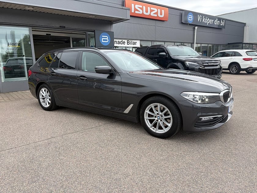 Bild 2 av BMW 520d Touring Touring,AUT,Drag,Nav,Tonade rutor, Bakkamera, Rattvärme