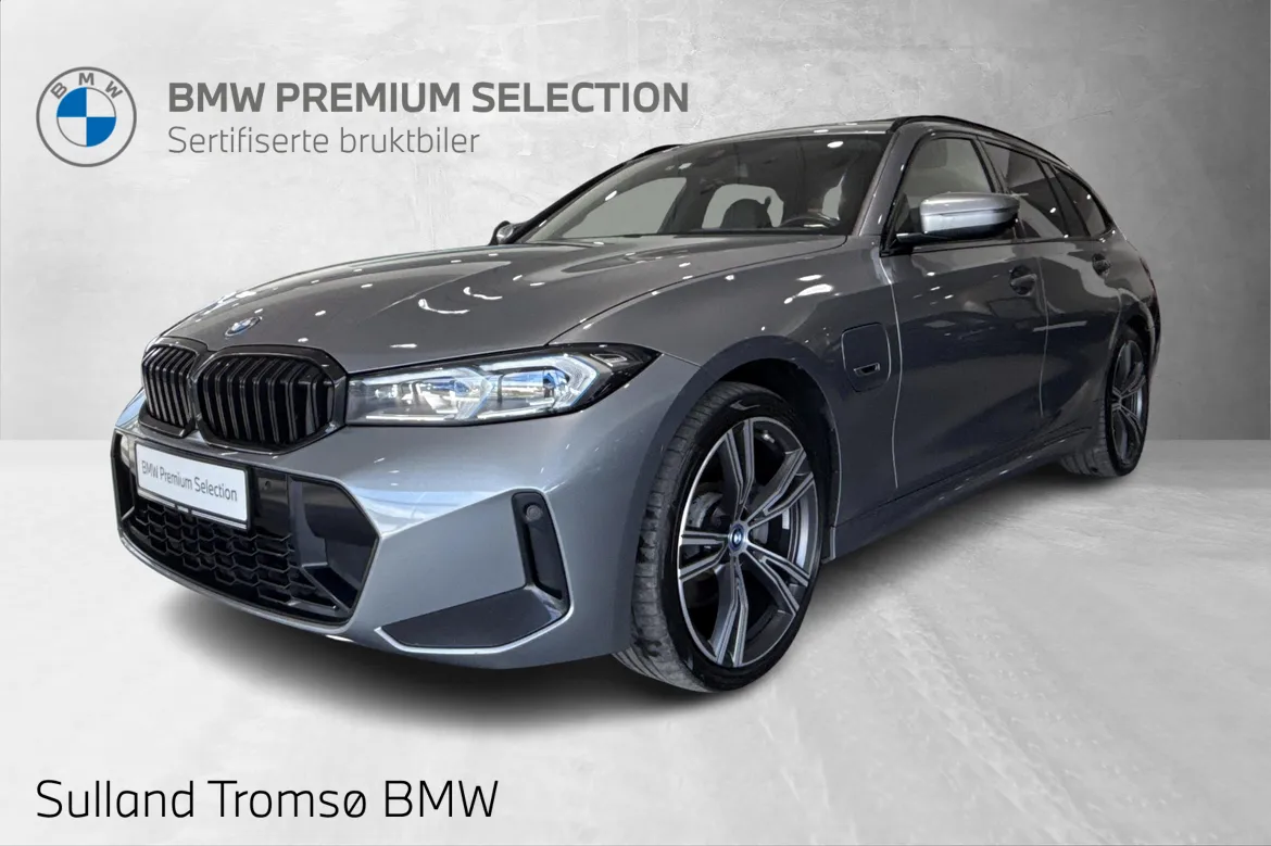 Bilde av BMW 330e xDrive Touring