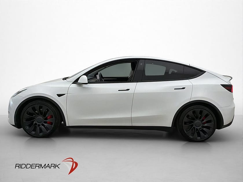 Bild 5 av Tesla Model Y Performance Dragkrok Svensksåld MOMS