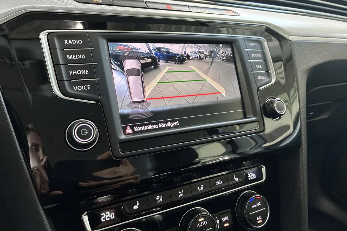 picture of a car