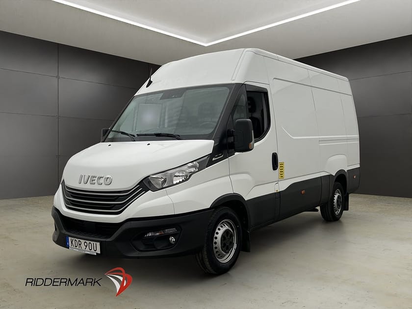 Bild 3 av Iveco Daily 35-140 Van L3H2 2.3JTD D-Värm 3-Sit Farthållare Moms 1-Bruk