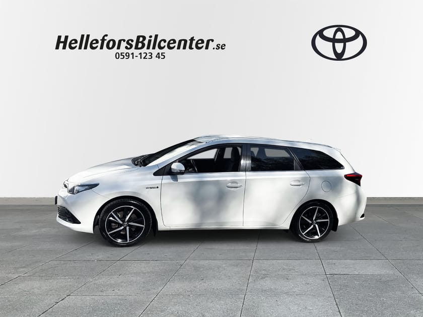 Bild 3 av Toyota Auris Touring Sports Hybrid TS Intense edt P-sensorer Motorv Vhjul