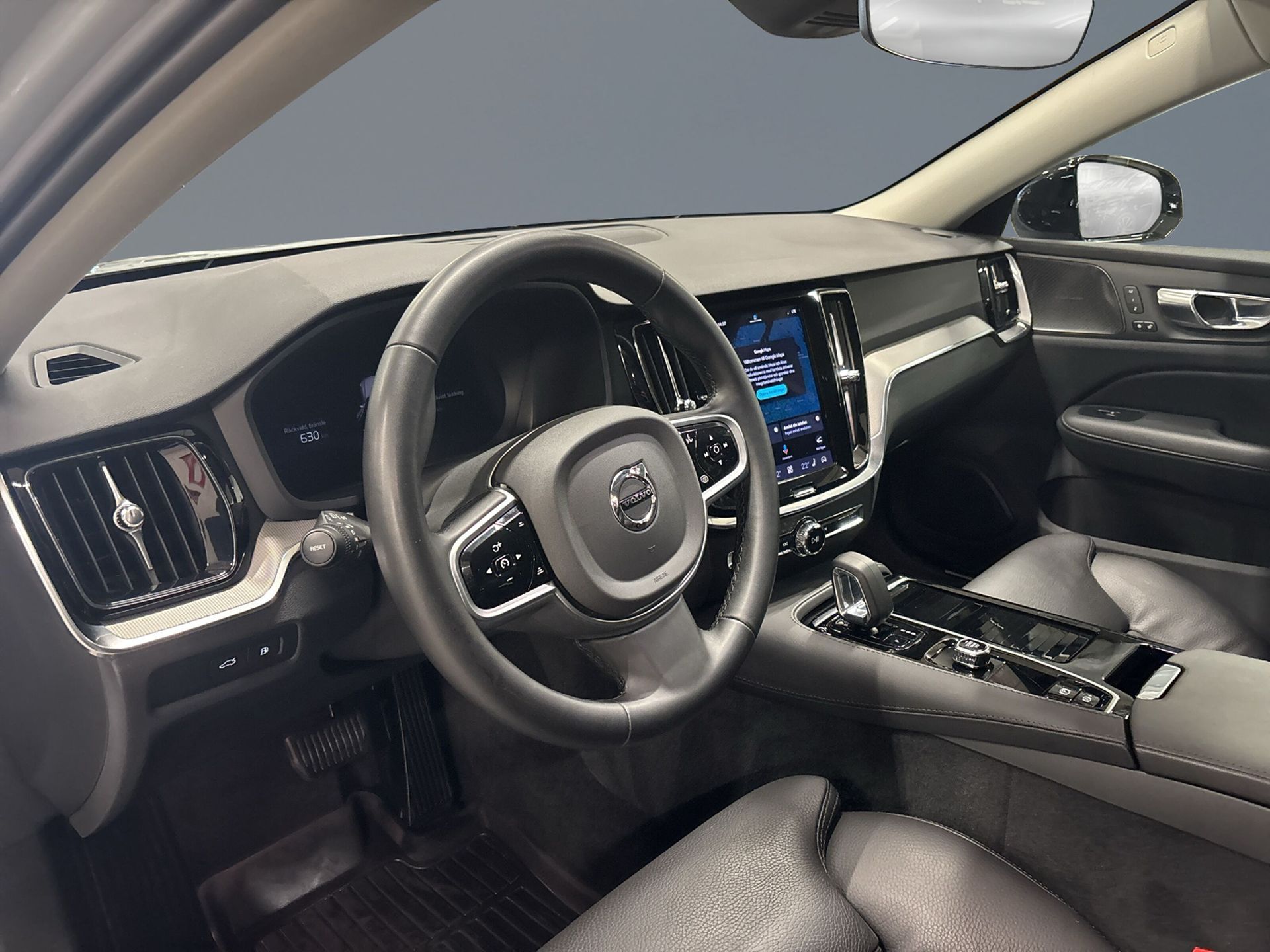 Volvo V60 T6 Plus Dark Nordic Edition 2025, bild 5/10