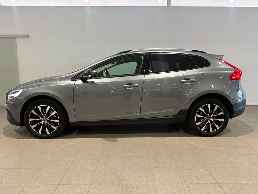 Bild 3 av Volvo V40 Cross Country D3 Pro Edition/ Backkamera/Navigation