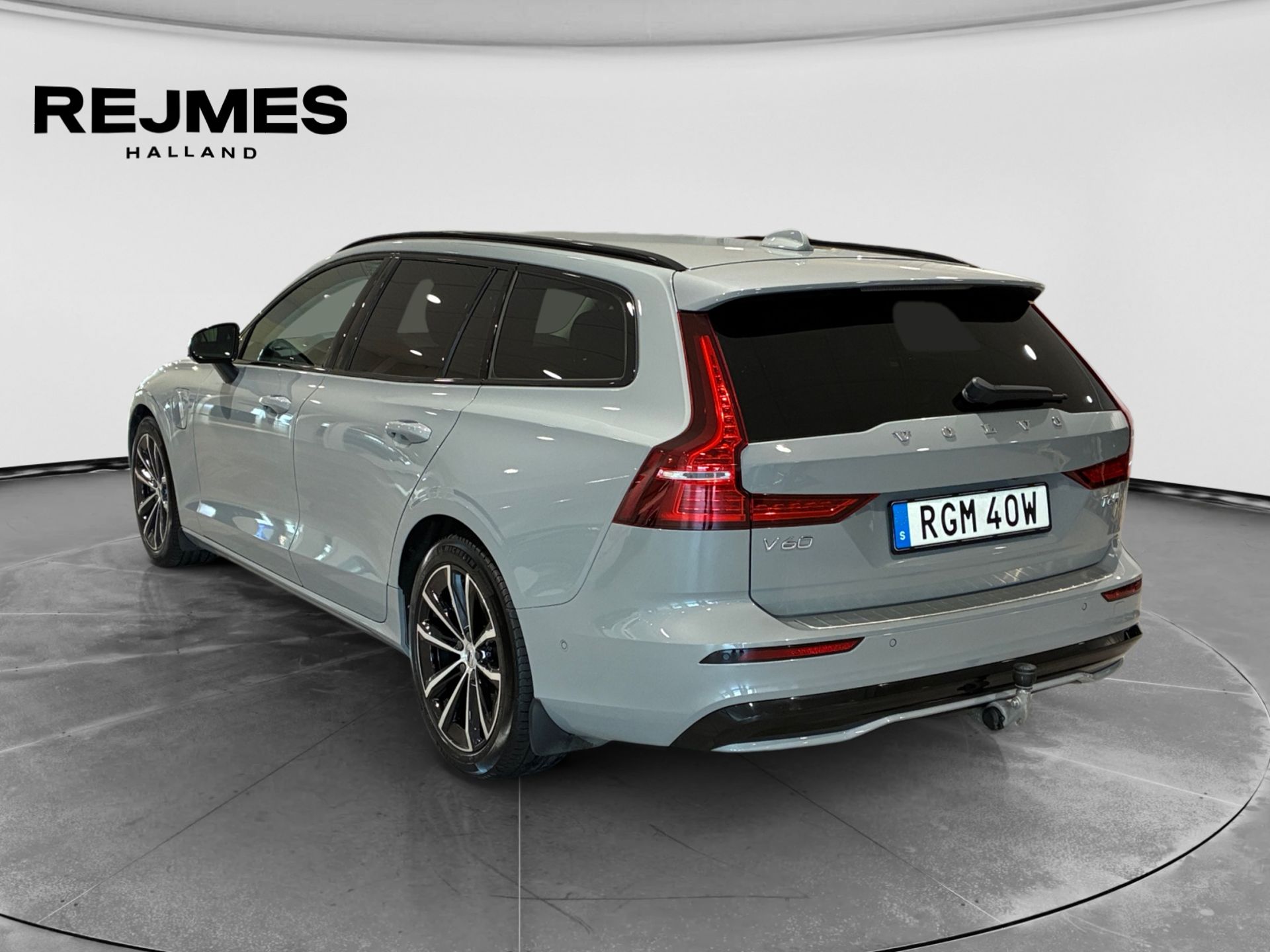 Volvo V60 T6 Plus Dark Nordic 2025, kuva 2/10
