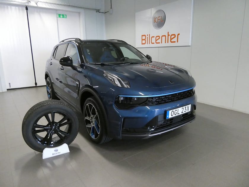 Bild 1 av Lynk & Co 01 PHEV DCT 360°-Pano-Navi-Rattvärme-Värmare-SoV