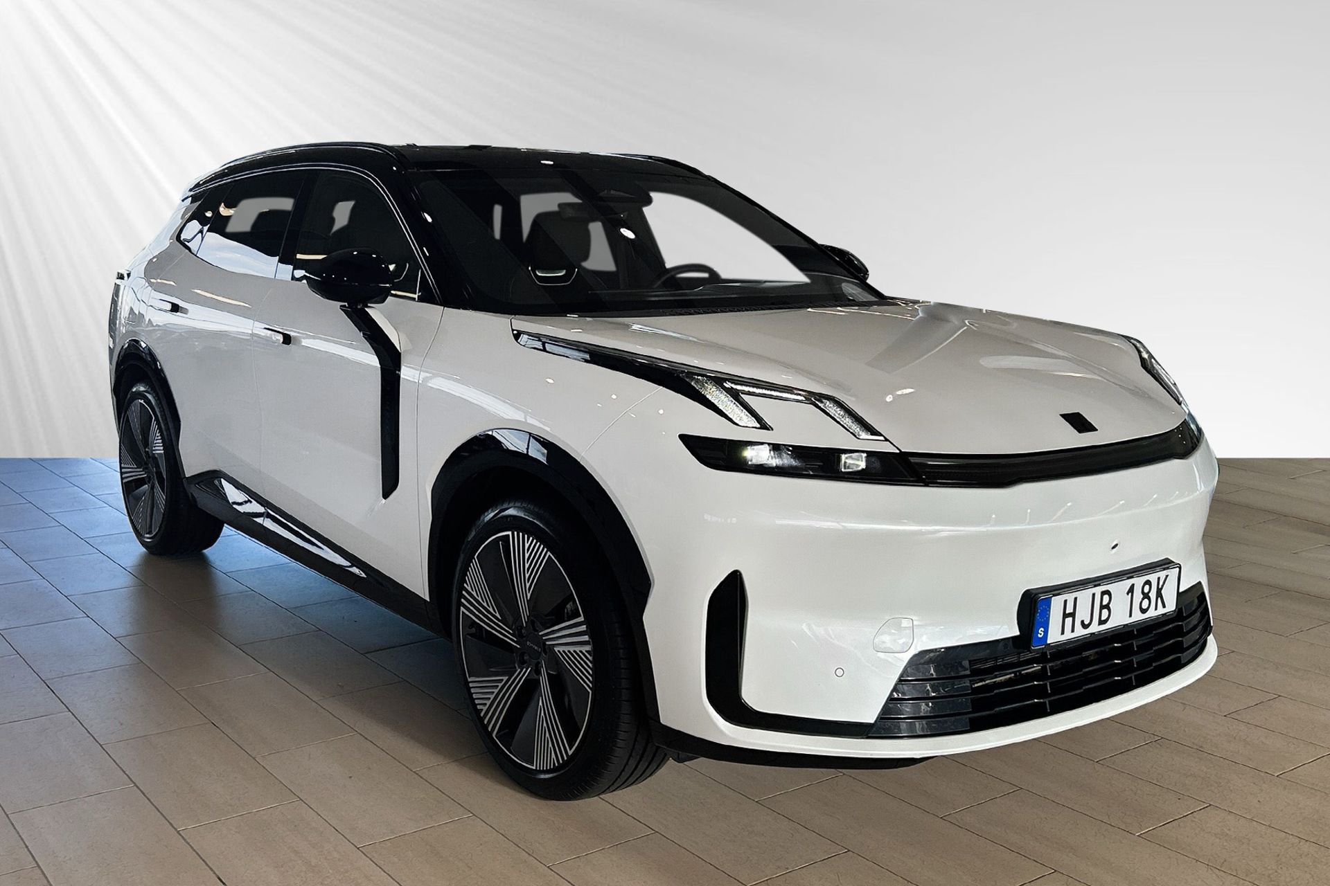 Lynk & Co 08 PHEV 2025, bild 5/10