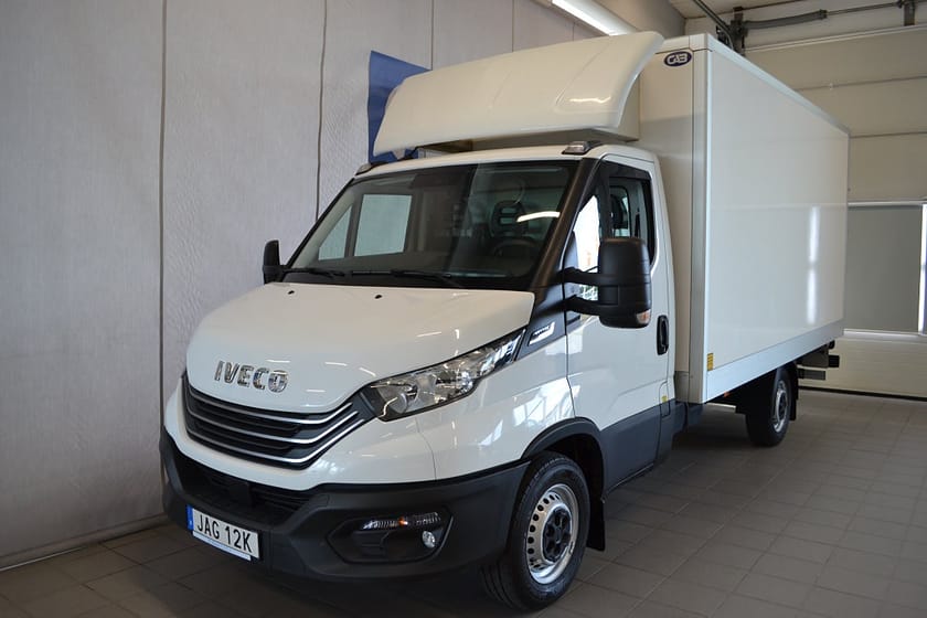 Bild 1 av Iveco Daily 35-140 Chassi Cab 2.3 JTD 136hk Automat EU6 Backkamera 18m3 Skåp