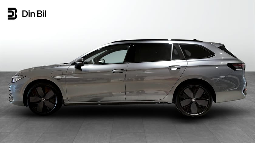 Bild 2 av Volkswagen Passat Variant eHybrid 272 DSG R-Line