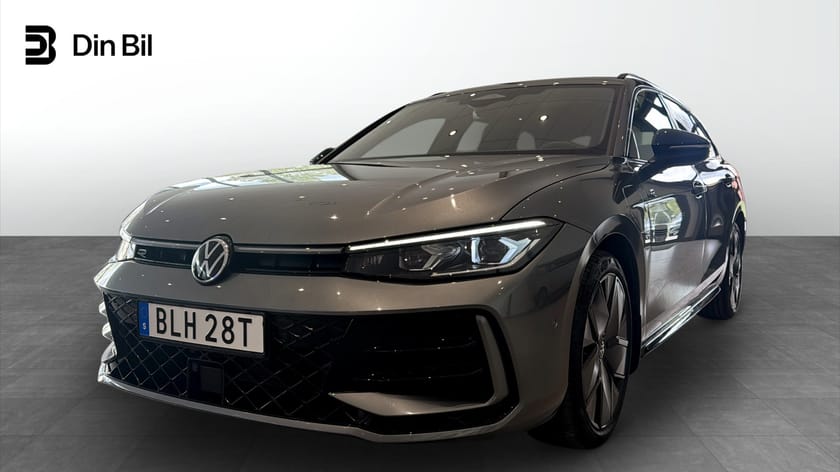 Bild 1 av Volkswagen Passat Variant eHybrid R-LINE 1.5 TSI 272 hk Drag/Värmare/Panoram