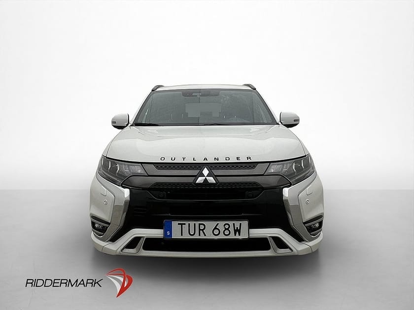 Bild 2 av Mitsubishi Outlander PHEV 224hk AWD S-Edition Taklucka 360°