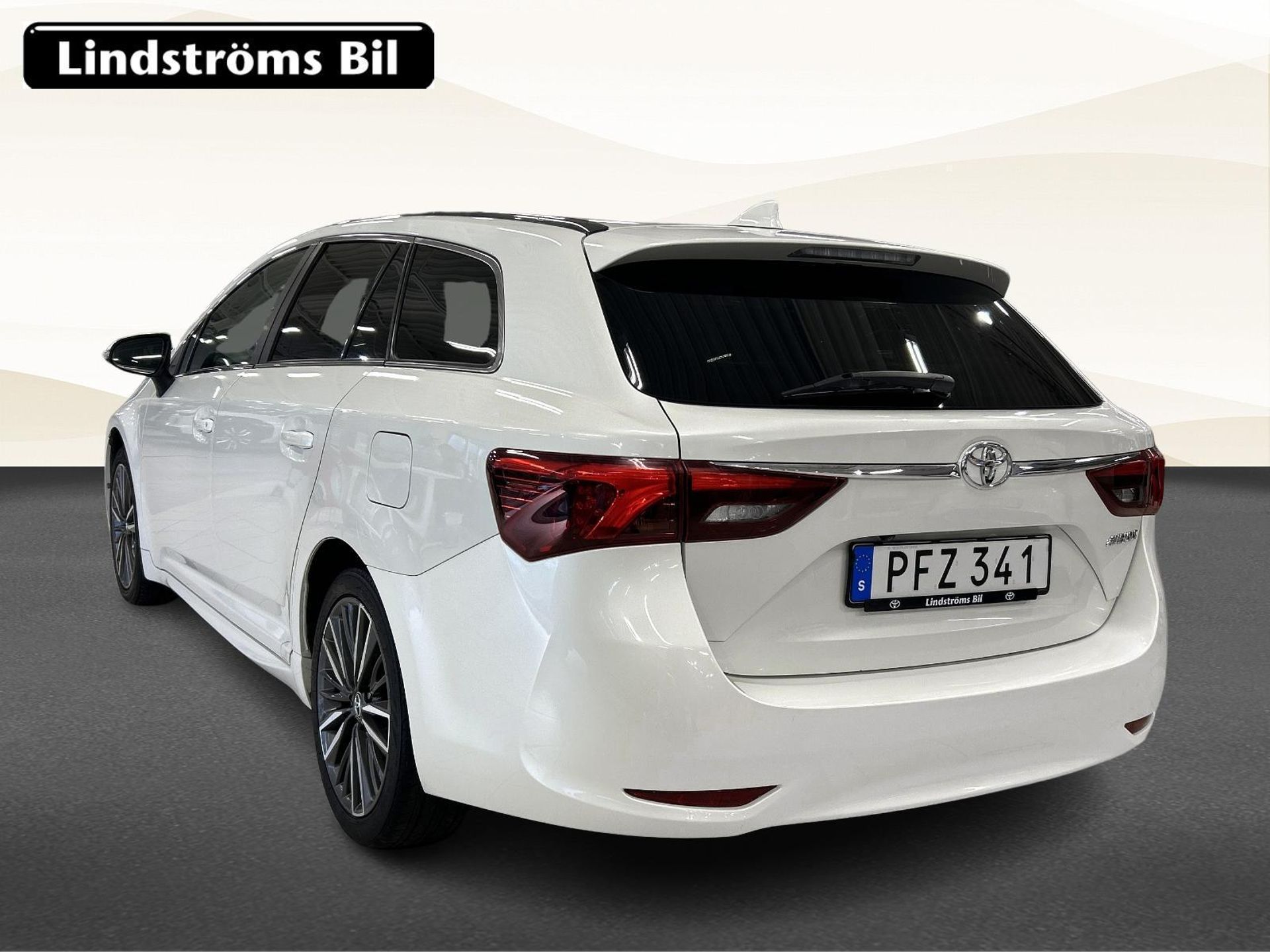 Toyota Avensis 1,8 TOURING 2017, bild 4/10