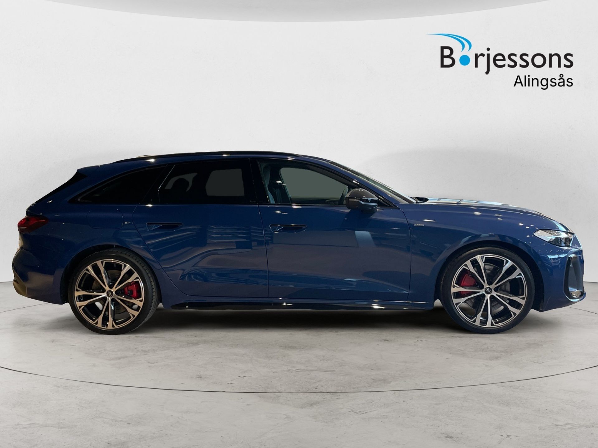 Audi A5 e-hybrid S-line 367hk 2026, photo 2/13