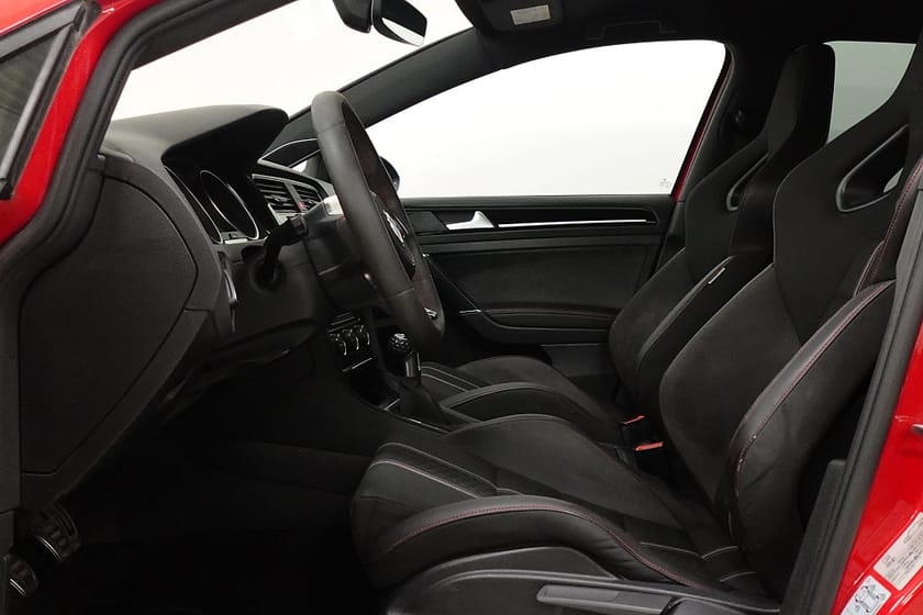 Bild 4 av Volkswagen Golf  GTI Clubsport 2.0 TSI 265 HK DynAudio Skalstolar 40th