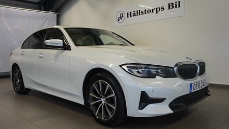BMW 320d xDrive Sedan Sedan/Auto/Sport line/Drag/Säkerhetsutrustning