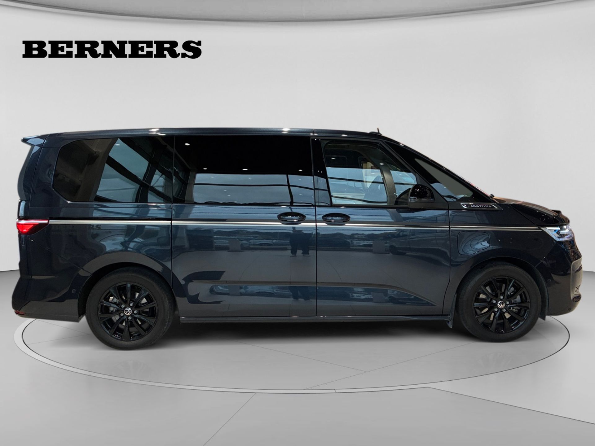 Volkswagen Multivan 2026, photo 6/10