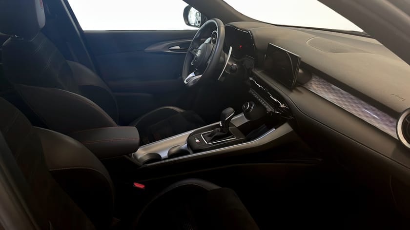 Bild 3 av Alfa Romeo Tonale Hybrid EDIZIONE SPECIALE TURBO 160H *HE*