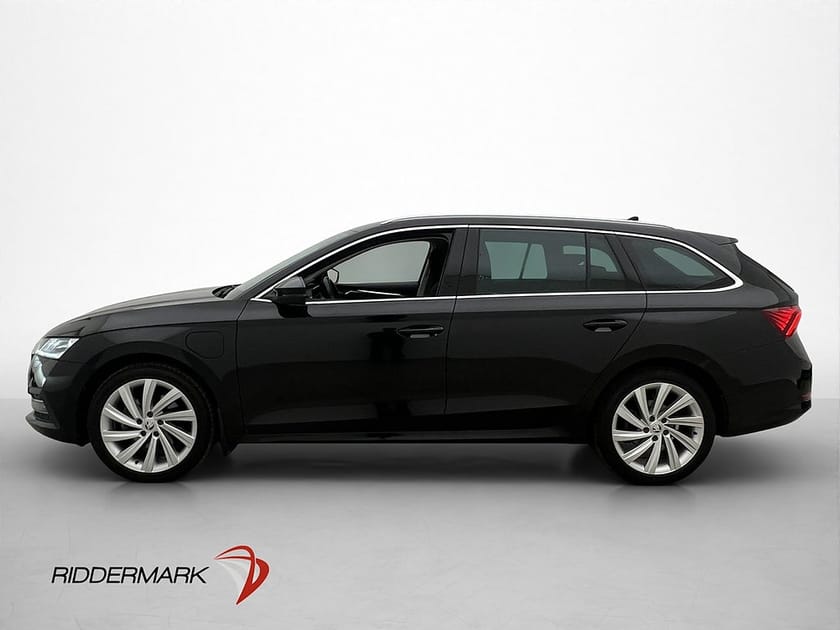 Bild 4 av Škoda Octavia Kombi iV Skoda Plug-in Cockpit Värm Kamera Matrix