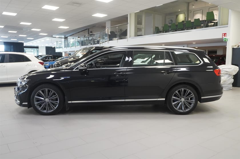 Bild 3 av Volkswagen Passat Sportscombi GTE Varaiant 218 hk Drag Backkamera 218 hk Aut