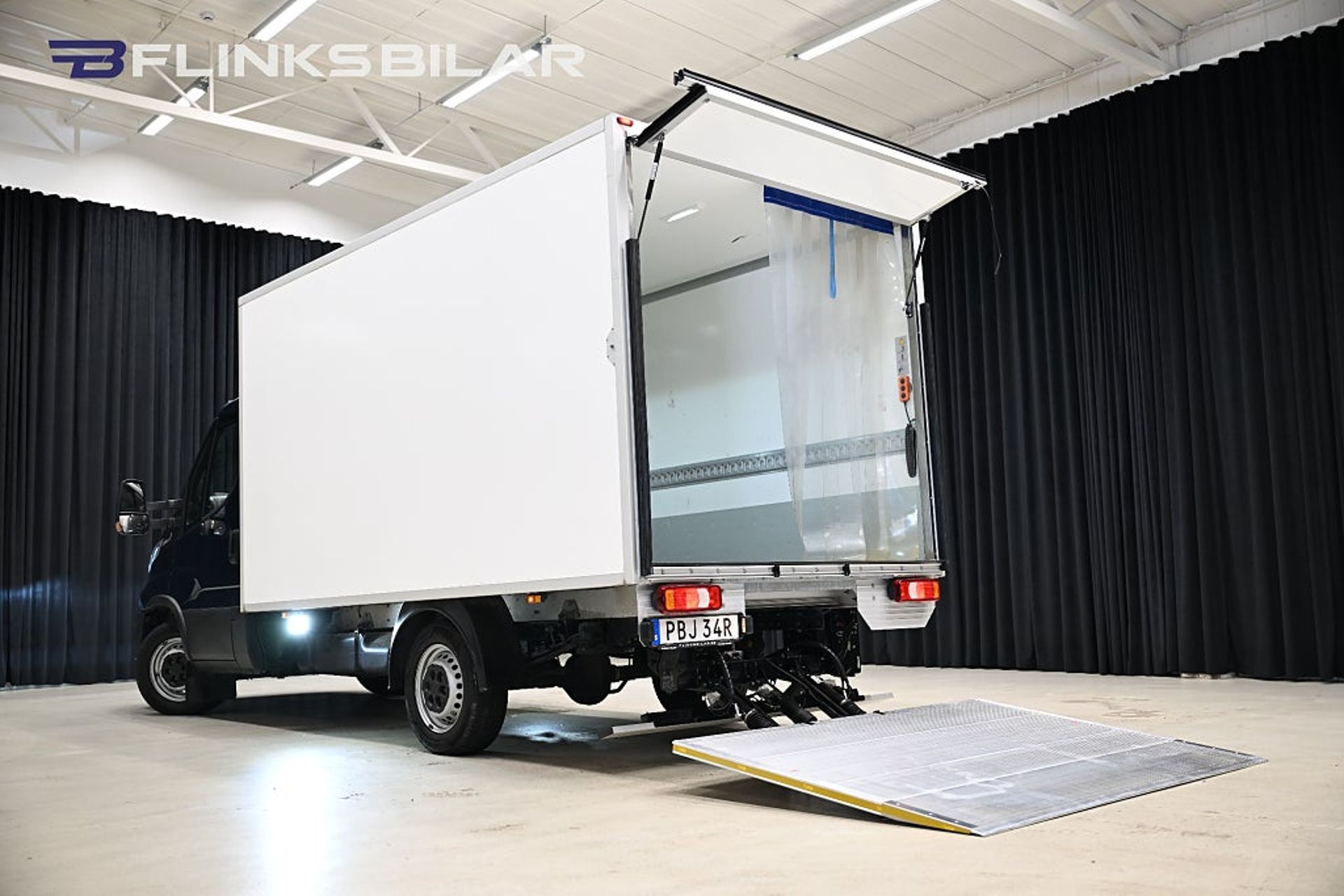 Iveco Daily 136HK Automat 2023, bild 7/10