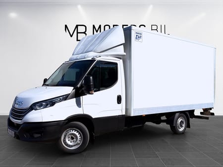 Iveco Daily 35-160 Chassi Cab Volymskåp 156hk Värmare MOMS B-Kamera