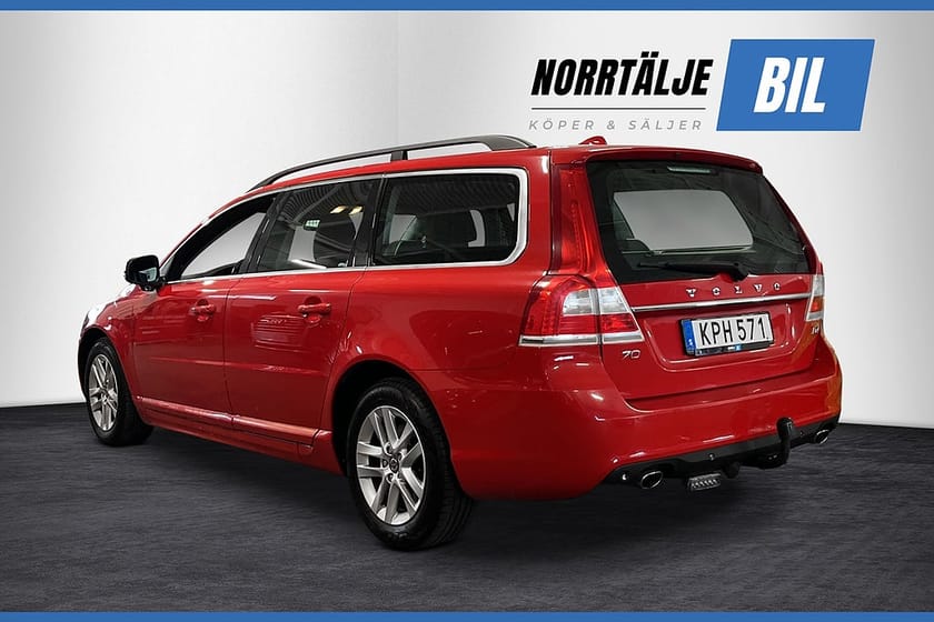 Bild 4 av Volvo V70 D4 181 HK MOMENTUM DRAG VÄRMARE KAMREM BYTT BLIS NYBES
