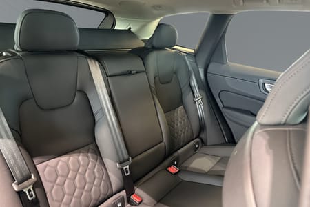 Volvo XC60 T6 Plus Dark Nordic Edition H/K Panorama 360Kam