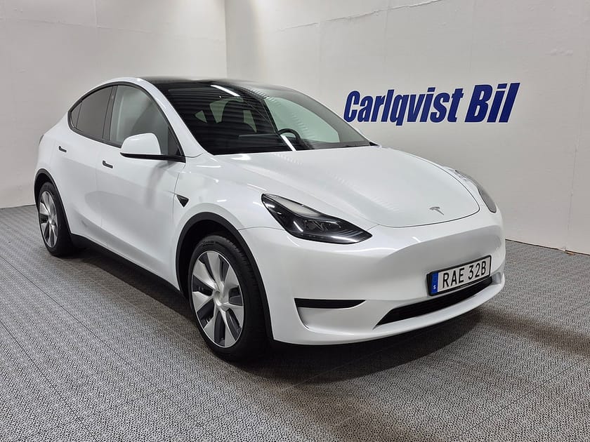 Bild 3 av Tesla Model Y Standard Range RWD 299HK Läder Panorama