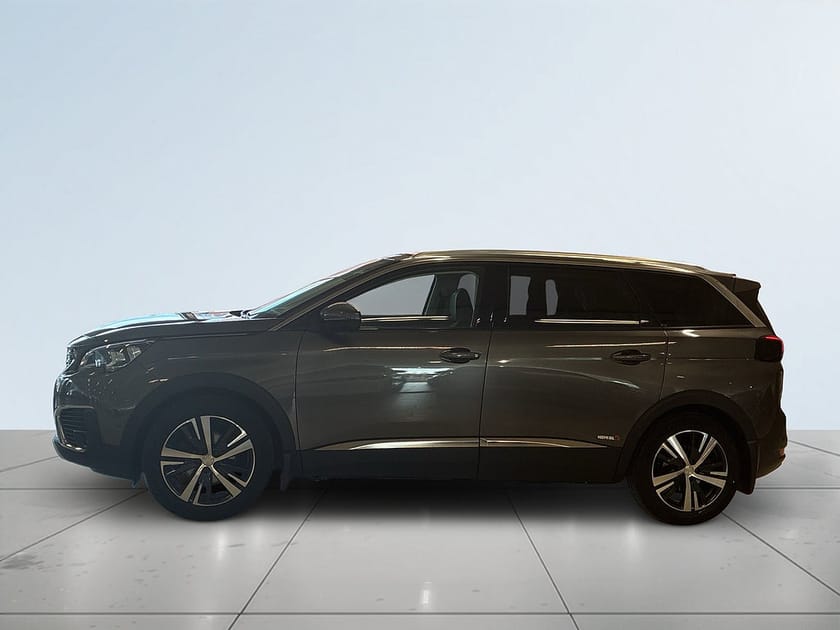 Bild 4 av Peugeot 5008 1.6 BlueHDi 120 Allure 7-sits Dragkrok Mvärme Psens S&V