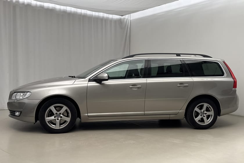 Bild 2 av Volvo V70 II D4 (181hk) Momentum BE Värmare