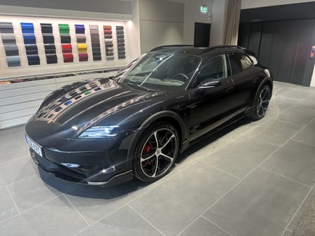 Porsche Taycan 4S Cross Turismo