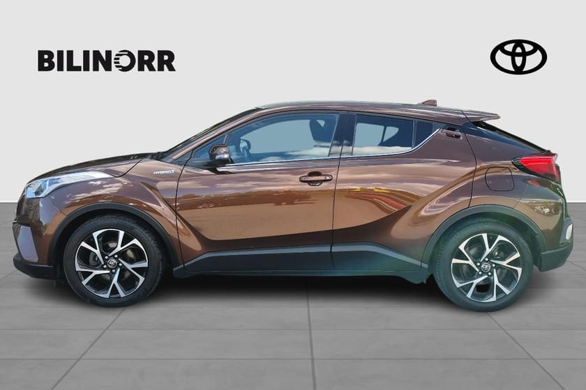 Bild 3 av Toyota C-HR Hybrid 1,8 X EDT SKINN JBL | DRAG | MV | VHJUL