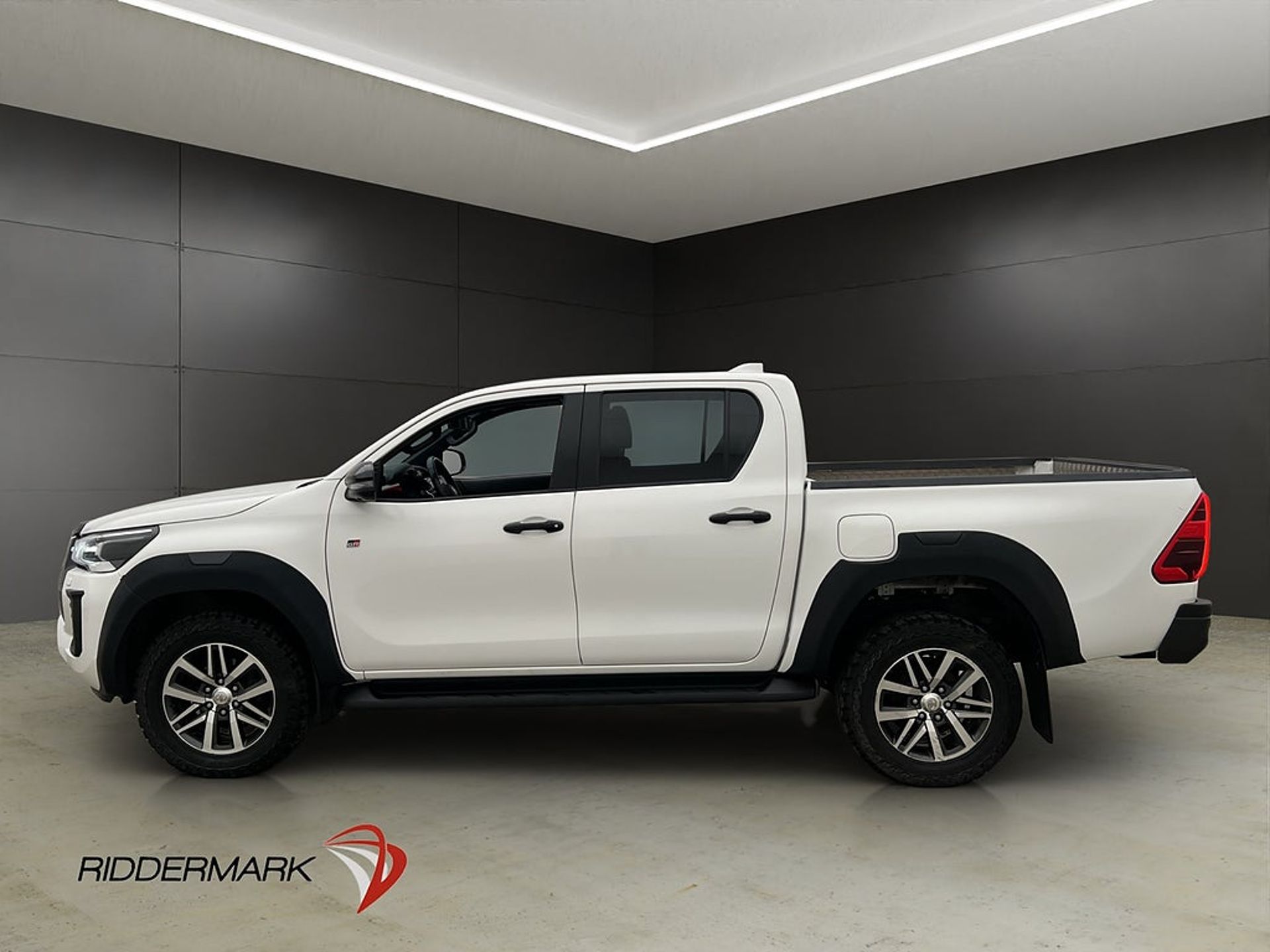 Toyota HiLux 2023, bild 6/40