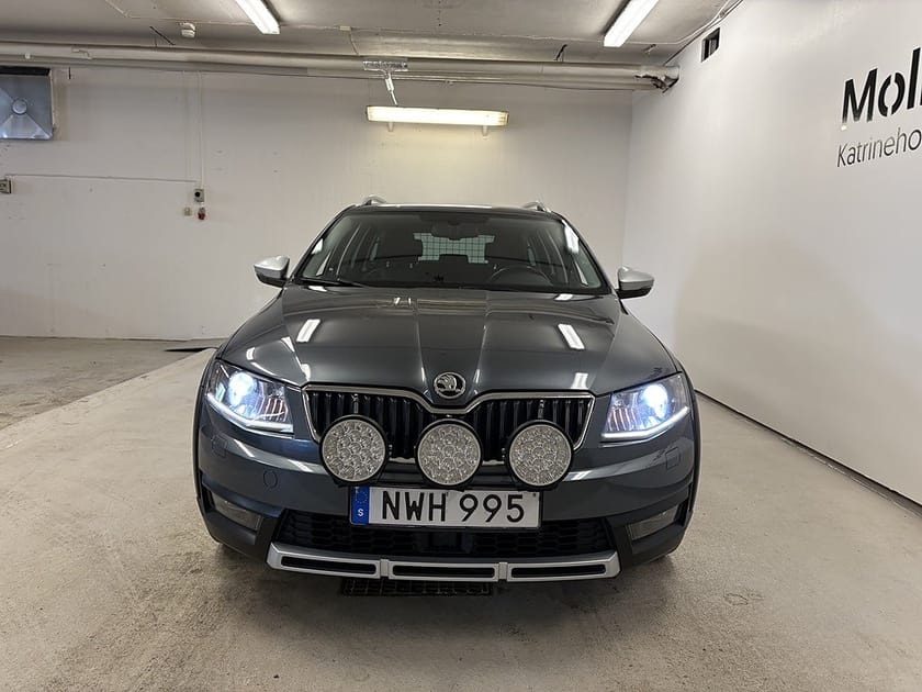Bild 3 av Škoda Octavia Scout Skoda Combi TDI 150