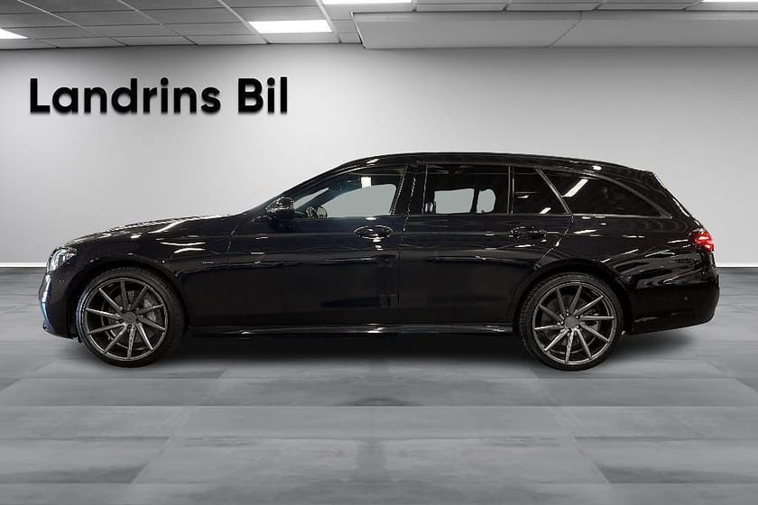 Bild 4 av Mercedes-Benz E 300 T de 4MATIC 9G-Tronic AMG