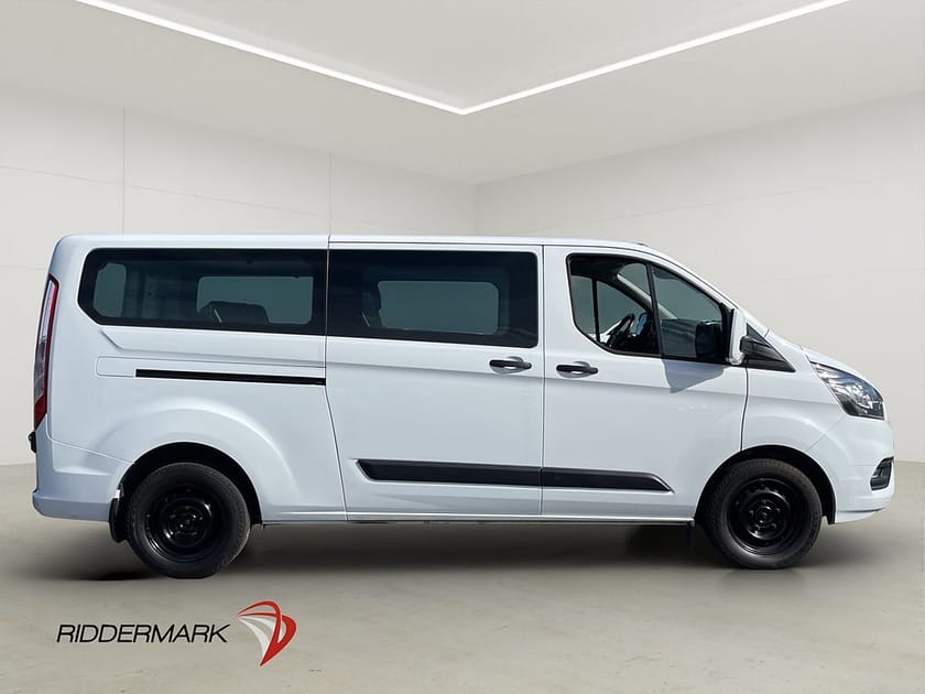 Bild 2 av Ford Transit Custom 320 Kombi Lång Ny-Kamrem 9-Sits Värmare Moms