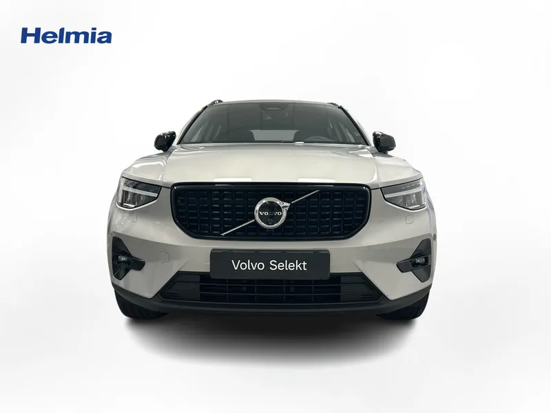 Bild 2 av 16 – Volvo XC40 B3 FWD Bensin Plus Dark