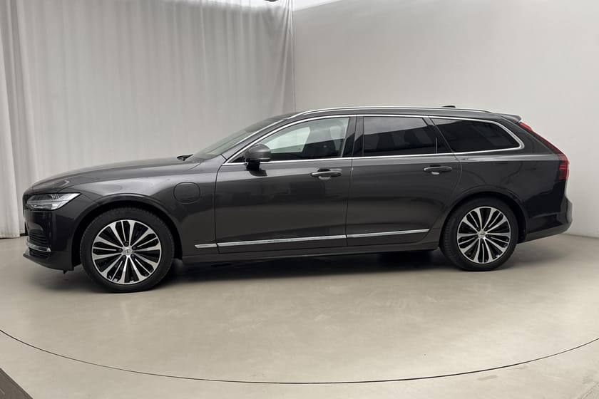 Bild 2 av Volvo V90 T6 AWD Recharge (350hk) Core Bright GPS B-Kam