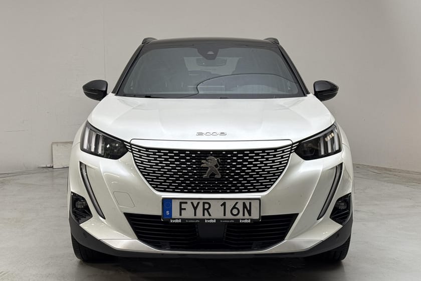Bild 5 av Peugeot e-2008 50kWh (136hk) GT Pack Backkamera