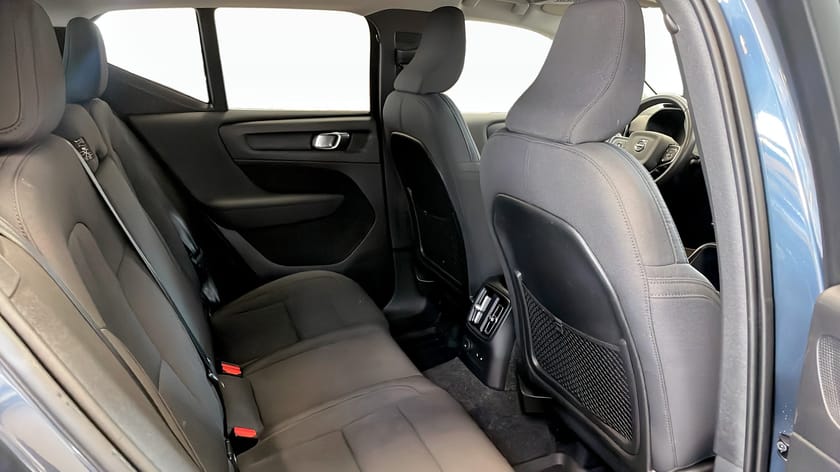 Bild 5 av Volvo XC40 Recharge T4 Drag Backkamera Rattvärme Farthållare Auto-Park