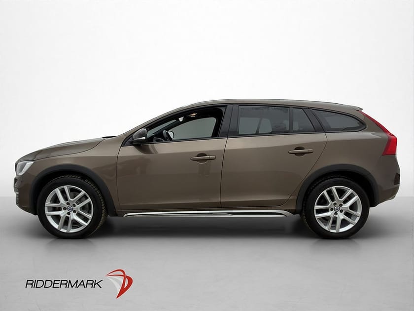 Bild 2 av Volvo V60 Cross Country D4 AWD Summum VOC Värmare Läder