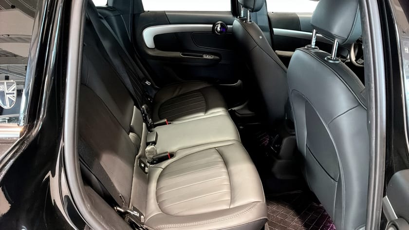 Bild 5 av MINI Countryman Cooper SE ALL4 220 hk / Navi / Apple CarPlay / Harman Kardon / HuD