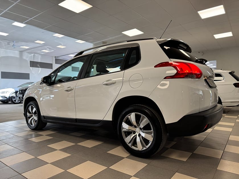 Bild 4 av Peugeot 2008 1.6 e-HDi EGS Automat Panorama Navi