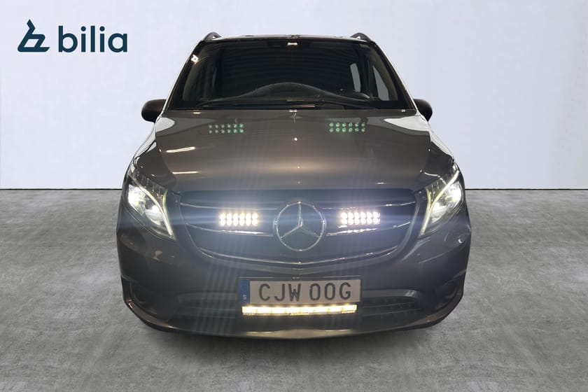 Bild 2 av Mercedes-Benz Vito Mixto 116 CDI 4x4 3.0t Luftfjädring Drag Elstolar Extralång