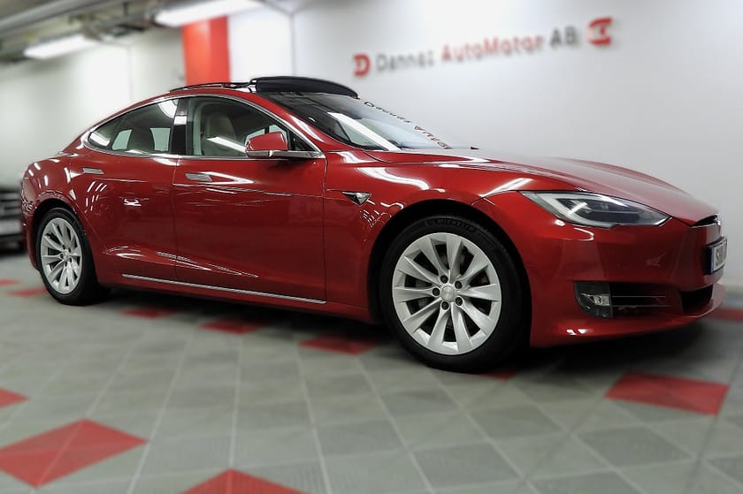 Bild 4 av Tesla Model S 100D Panorama AutoPilot AWD SoV Hjul CCS Svensksåld